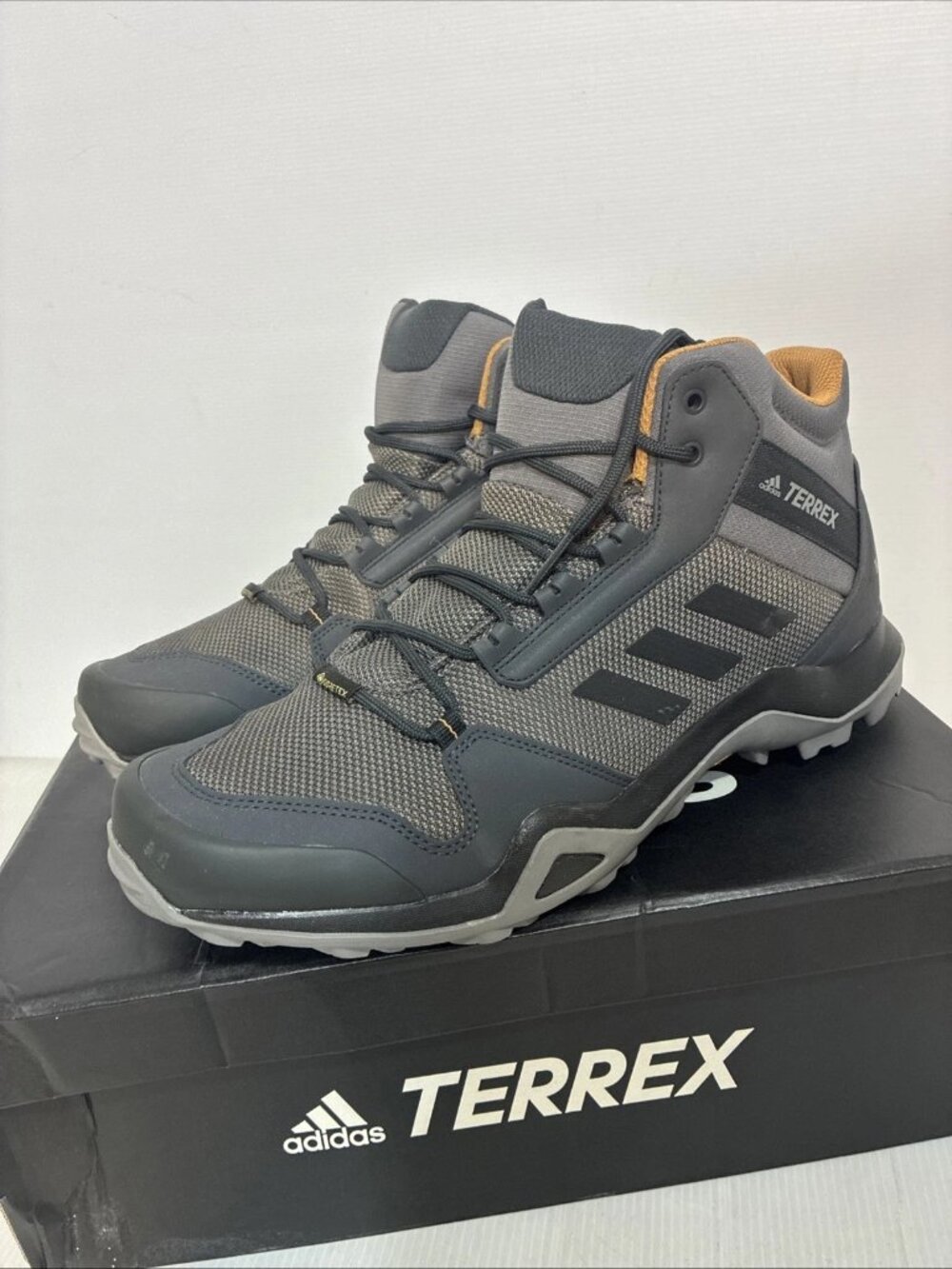 adidas Terrex AX3 Mid GTX Mens Hiking Shoes Gray Waterproof Boots Sz 12.5 READ
